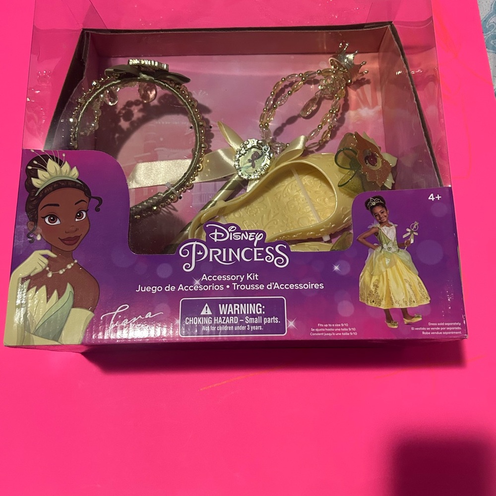 Disney Princess Tiana Dress-Up Set with Yellow and Gold Accents‎